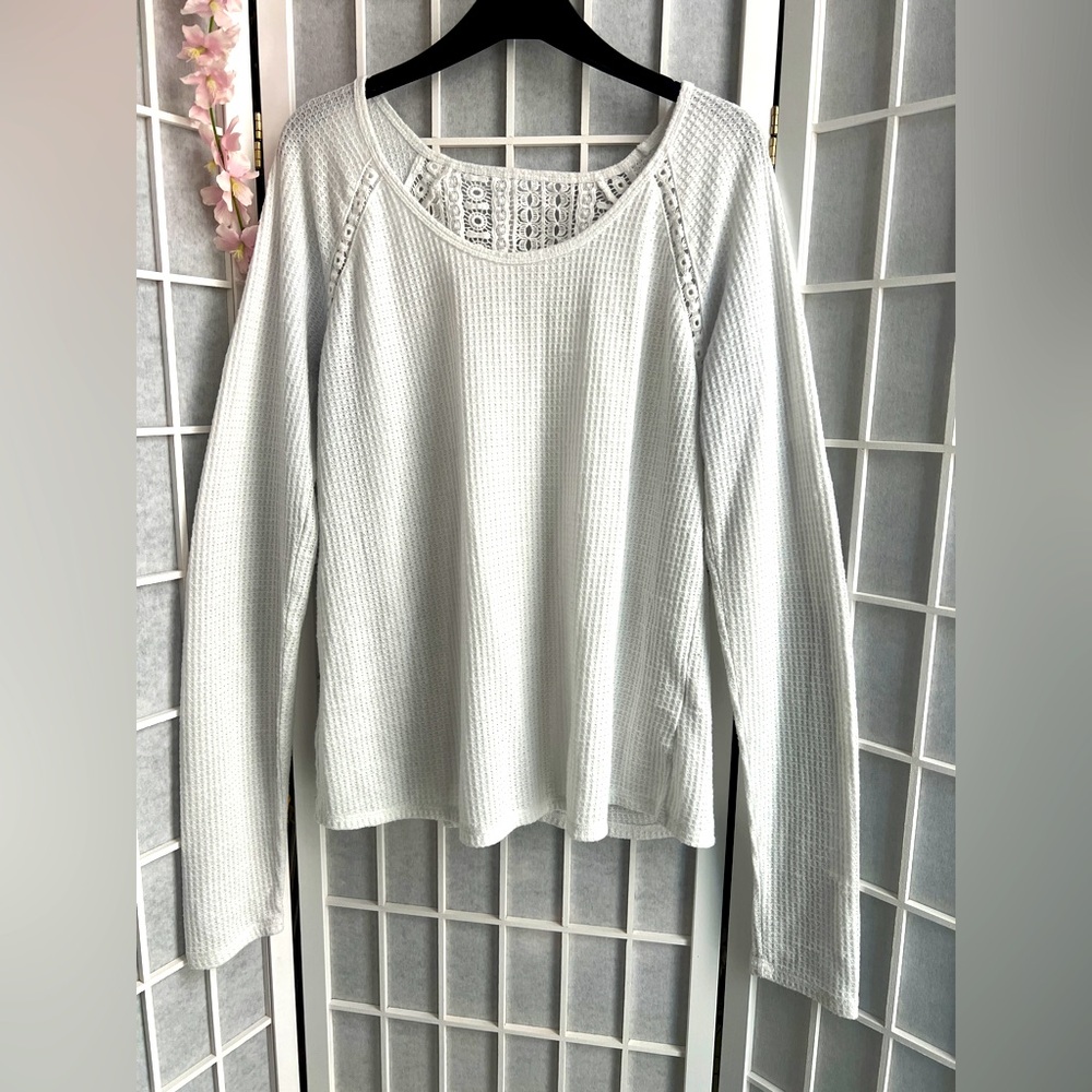 Tulip back cream Women's Top